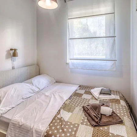 Medna B2 By Interhome شقة